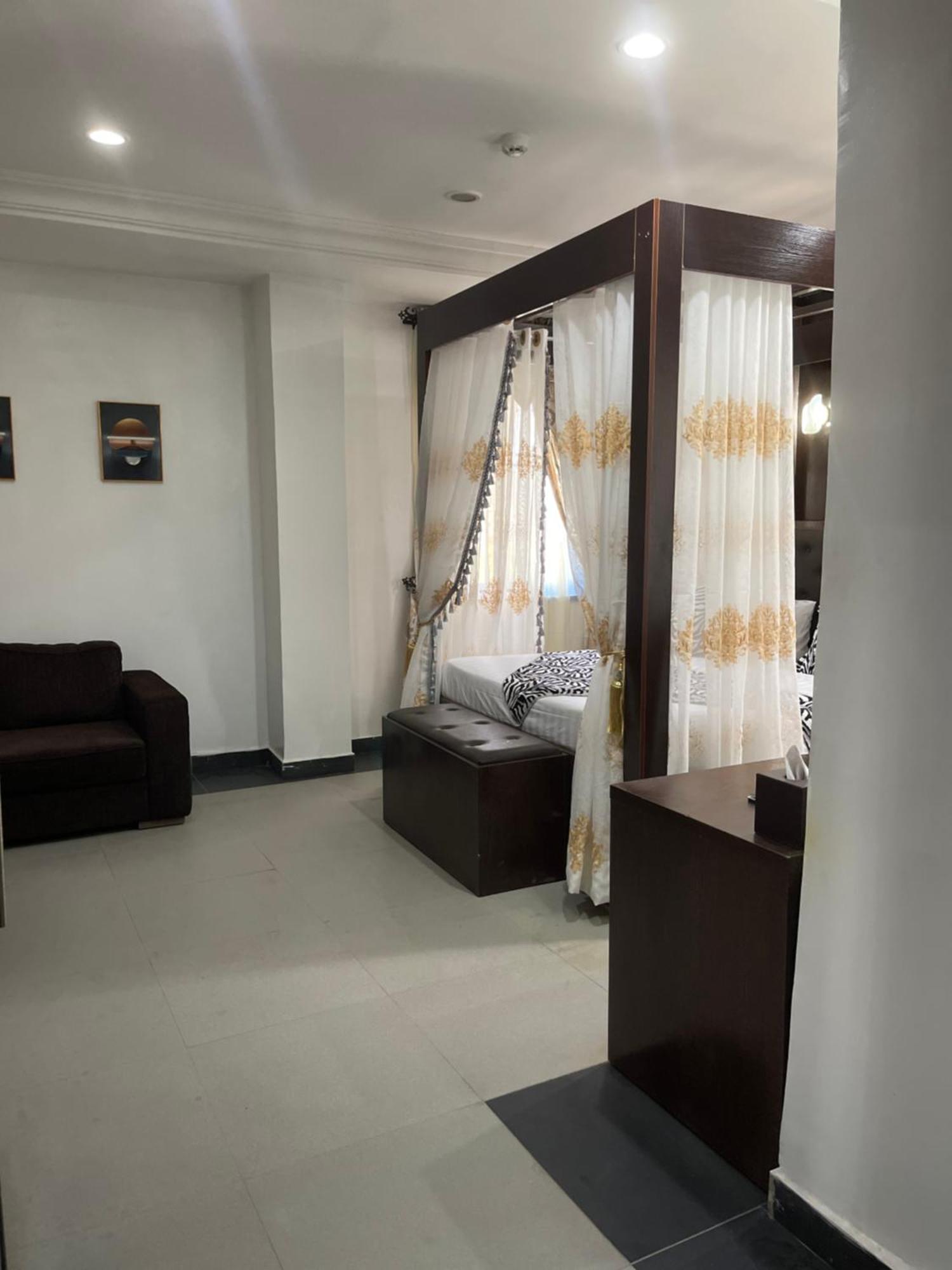 Aa Hotel And Suites Abuja Dış mekan fotoğraf